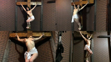 Crucifixion 45 Full HD - Crucifixion by the light of a blazing fire.....

The film was shot simultaneously by four video cameras. You will see all 4 videos...